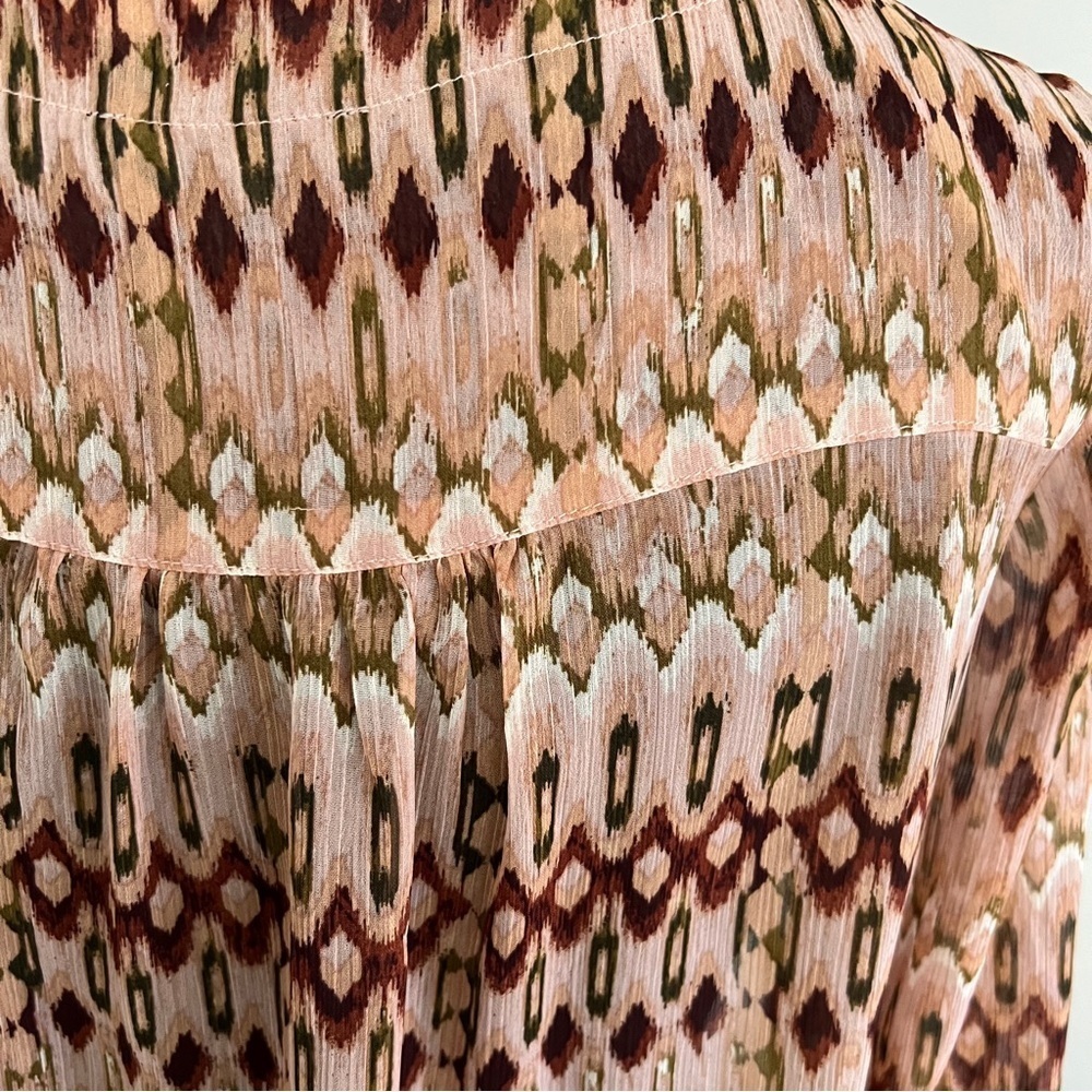 Jessica Simpson Beige and Maroon Patterned Blouse - Picture 5 of 8